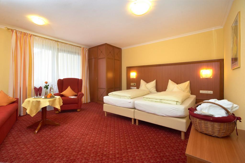 Kurhotel Kaiser Trajan Bad Gögging Zimmer foto