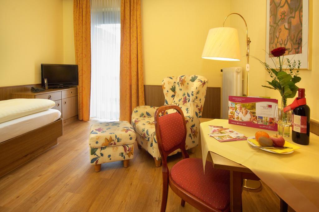 Kurhotel Kaiser Trajan Bad Gögging Zimmer foto